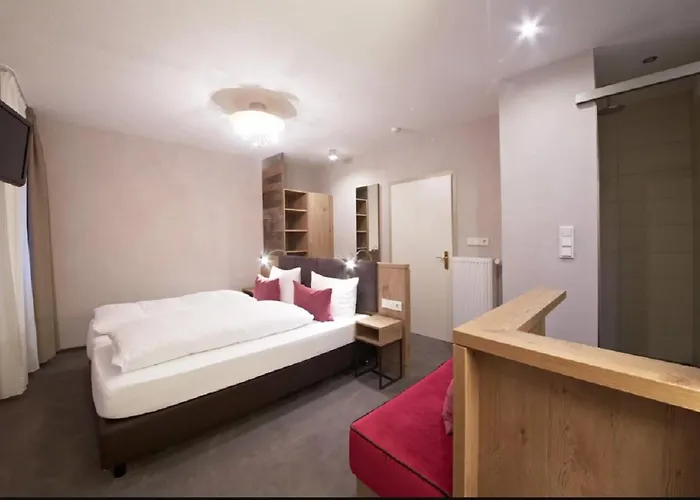 Gaestehaus Zur Traube 3*