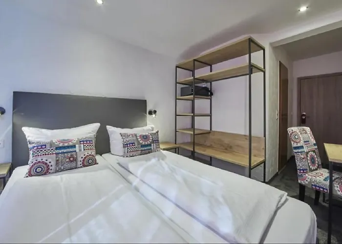 Gaestehaus Zur Traube 住宿加早餐酒店 3*